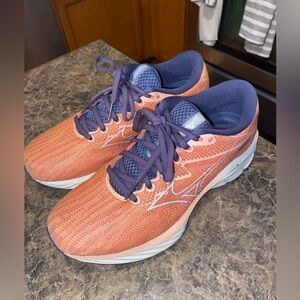 Mizuno running shoes